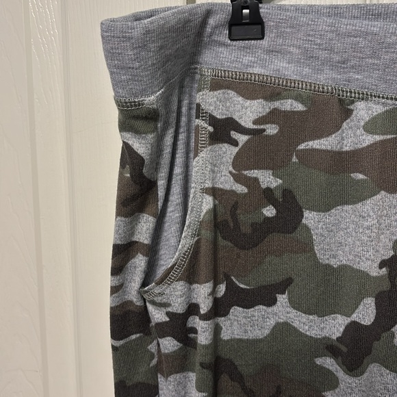 Jenni Intimates Camo Pajama Pants - Picture 4 of 10